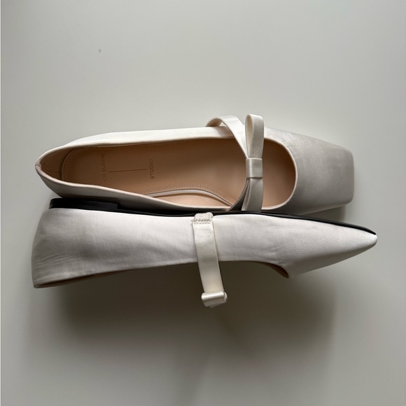 DEA White Satin Flat - Picture 7 of 11